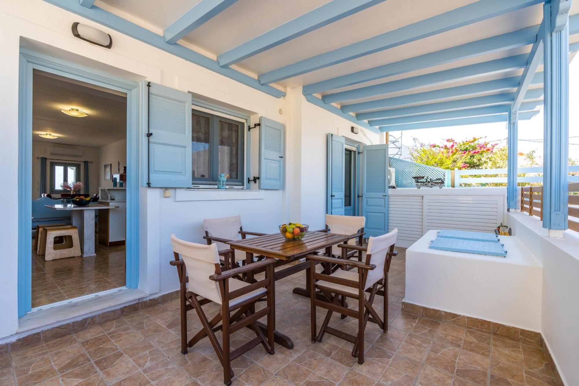 Blue Eyes Beach Villas Монолитос Екстериор снимка