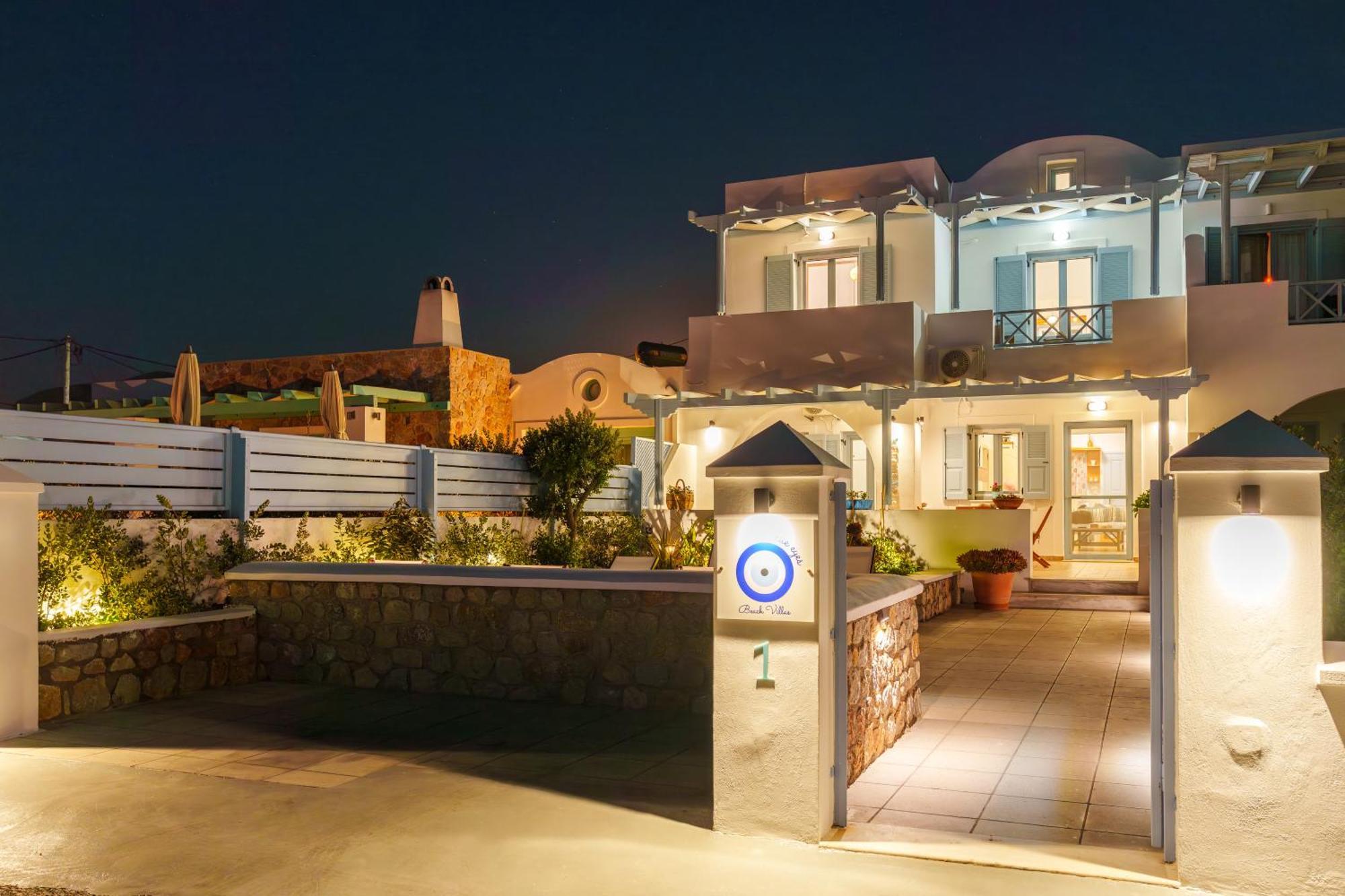 Blue Eyes Beach Villas Монолитос Екстериор снимка